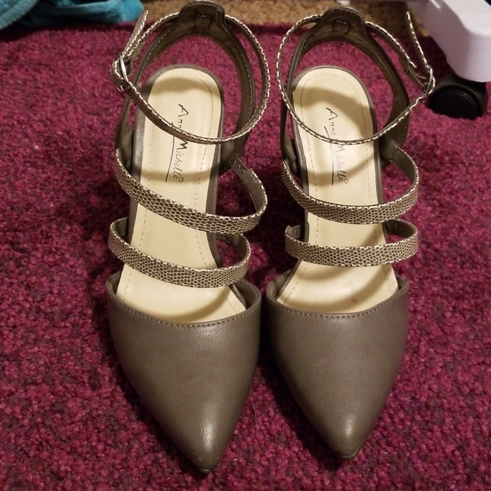 Grey pointed toe stilettos with snake skin
